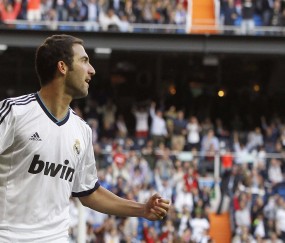 开云网页版-库尔图瓦点燃塞维利亚之夜，当安达卢西亚红焰遭遇克罗地亚狂想